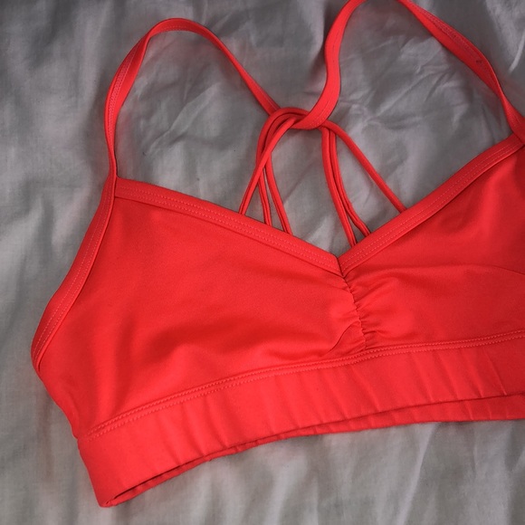 Alo yoga bra - Picture 2 of 4